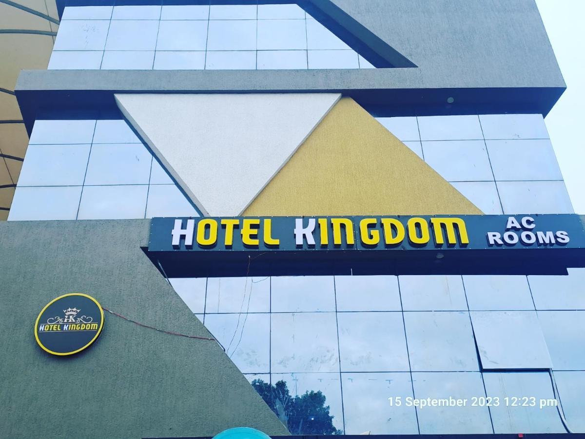 Hotel Kingdom 간디나가르 외부 사진
